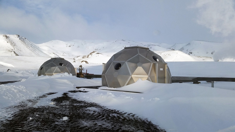 Iceland plant that converts the CO2 (Carbon dioxide) emissions into stone