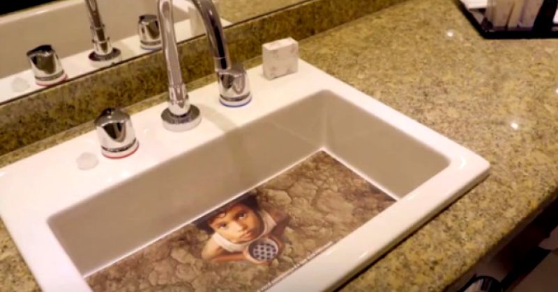 Colgate&nbsp;teamed up with Marriot&nbsp;to highlight Brazil's water crisis with a sink liner